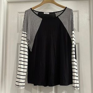 Chic Soul long sleeve shirt size XL.